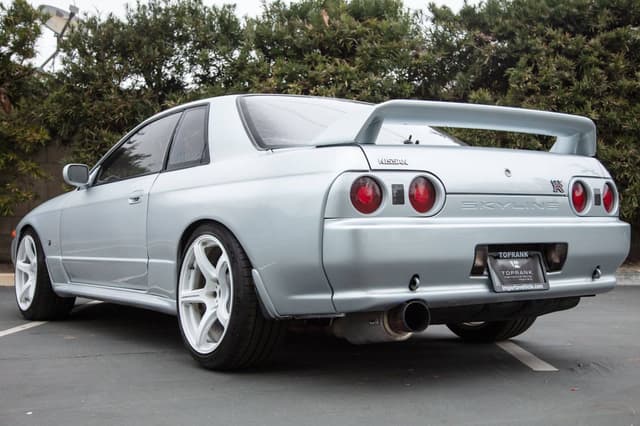 1991 Nissan Skyline JDM car for sale — photo 8 of 10