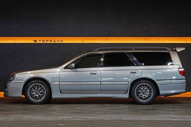 1999 Nissan Stagea JDM car for sale — photo 4 of 10