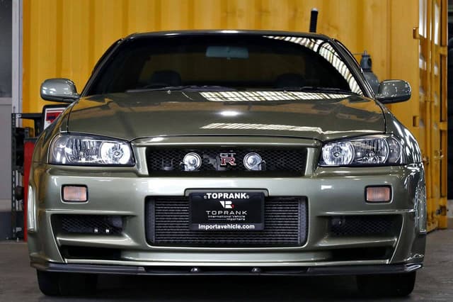 2002 Nissan Skyline JDM car for sale — photo 4 of 10
