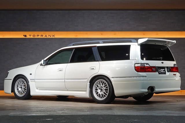 2000 Nissan Stagea JDM car for sale — photo 3 of 10