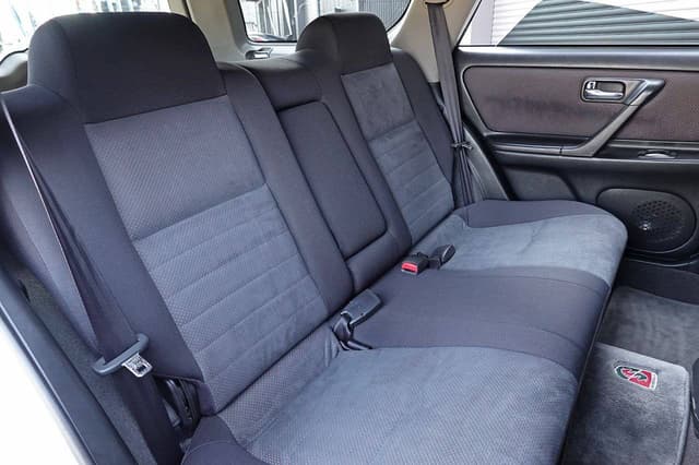 2000 Nissan Stagea JDM car for sale — photo 7 of 10