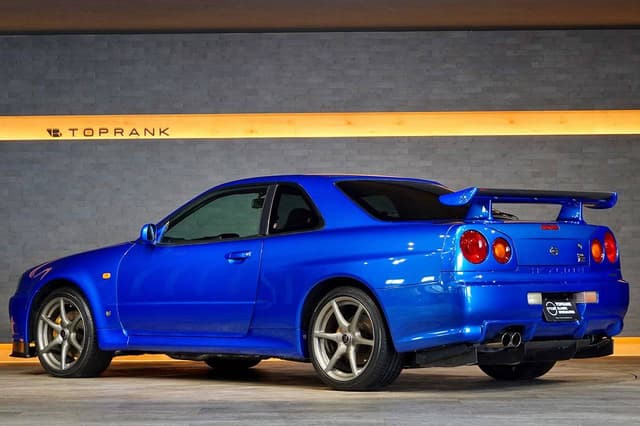1999 Nissan Skyline JDM car for sale — photo 4 of 10