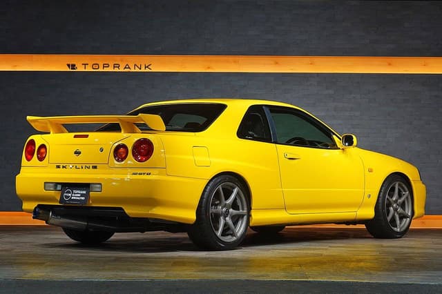 1999 Nissan Skyline JDM car for sale — photo 9 of 10