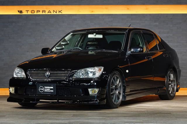 2002 Toyota Altezza JDM car for sale — photo 2 of 10