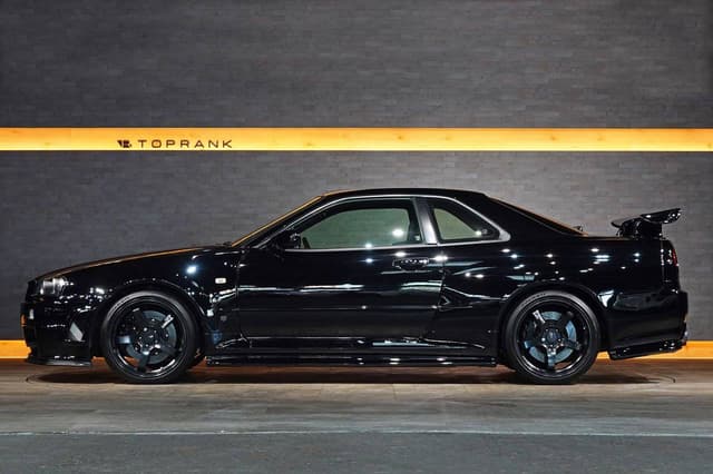 2002 Nissan Skyline JDM car for sale — photo 4 of 10