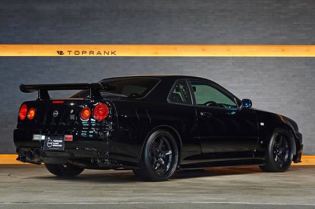 2002 Nissan Skyline JDM car for sale — photo 8 of 10