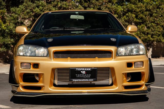 1998 Nissan Skyline JDM car for sale — photo 4 of 10