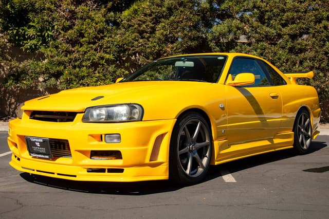 1998 Nissan Skyline JDM car for sale — photo 3 of 10