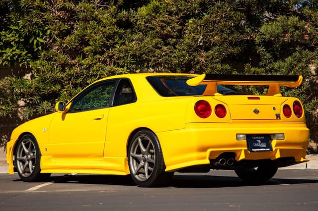 1998 Nissan Skyline JDM car for sale — photo 6 of 10