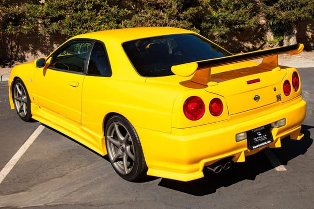 1998 Nissan Skyline JDM car for sale — photo 7 of 10