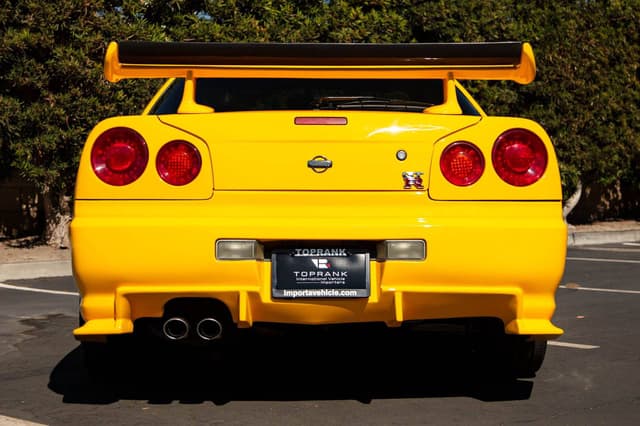1998 Nissan Skyline JDM car for sale — photo 9 of 10