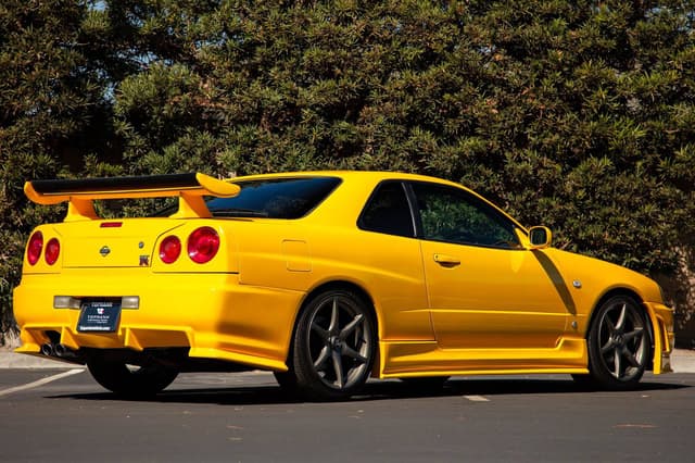 1998 Nissan Skyline JDM car for sale — photo 10 of 10