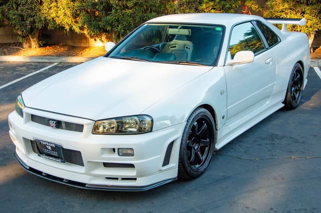 1999 Nissan Skyline JDM car for sale — photo 2 of 10
