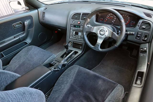 1995 Nissan Skyline JDM car for sale — photo 6 of 10