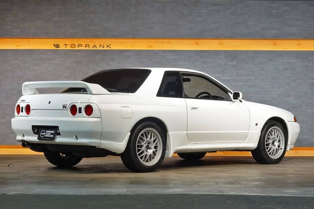 1994 Nissan Skyline JDM car for sale — photo 4 of 10