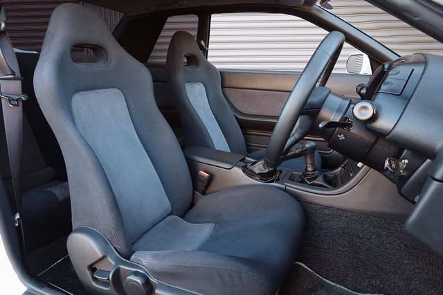 1994 Nissan Skyline JDM car for sale — photo 7 of 10