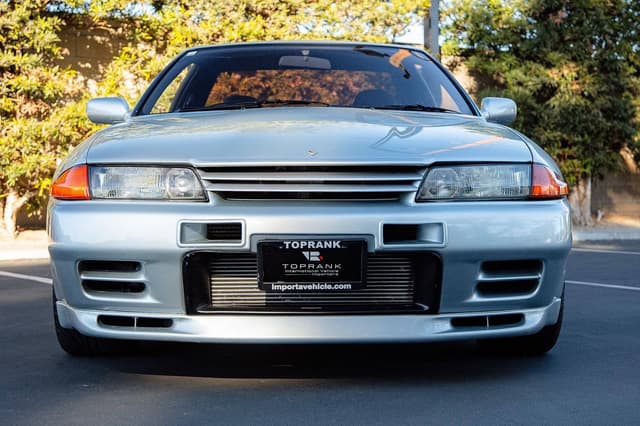 1990 Nissan Skyline JDM car for sale — photo 4 of 10