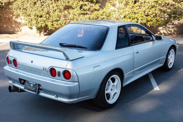 1990 Nissan Skyline JDM car for sale — photo 10 of 10