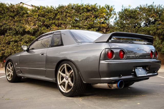 1990 Nissan Skyline JDM car for sale — photo 8 of 10