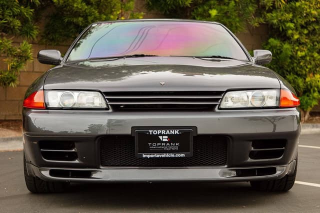 1990 Nissan Skyline JDM car for sale — photo 4 of 10