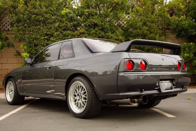 1990 Nissan Skyline JDM car for sale — photo 8 of 10