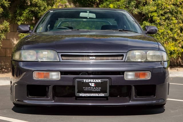 1995 Nissan Skyline JDM car for sale — photo 3 of 10