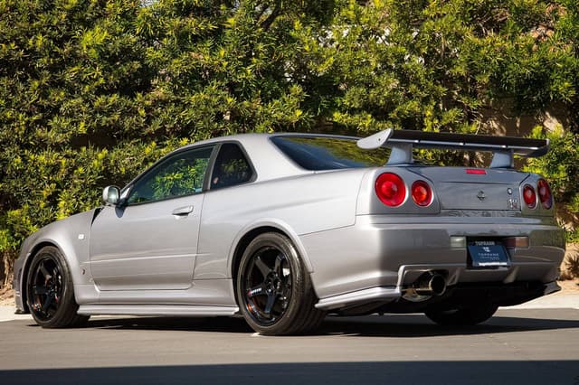 1999 Nissan Skyline JDM car for sale — photo 5 of 10