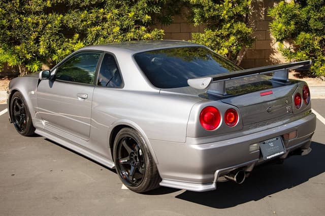 1999 Nissan Skyline JDM car for sale — photo 6 of 10