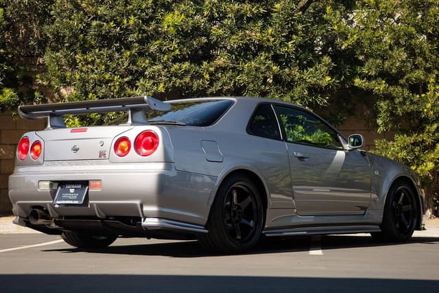 1999 Nissan Skyline JDM car for sale — photo 9 of 10