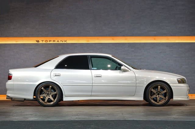 1999 Toyota Chaser JDM car for sale — photo 9 of 10