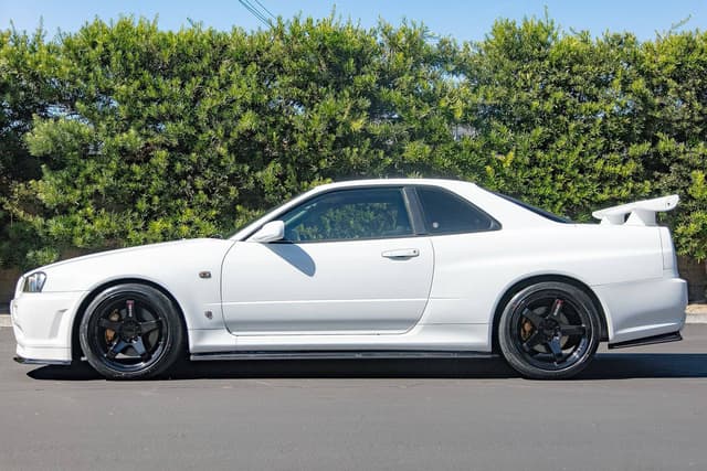 1999 Nissan Skyline JDM car for sale — photo 5 of 10