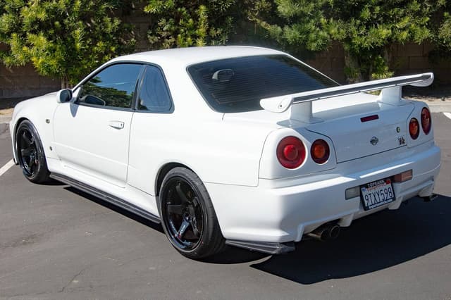 1999 Nissan Skyline JDM car for sale — photo 7 of 10