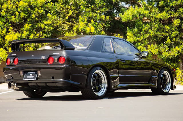 1992 Nissan Skyline JDM car for sale — photo 10 of 10