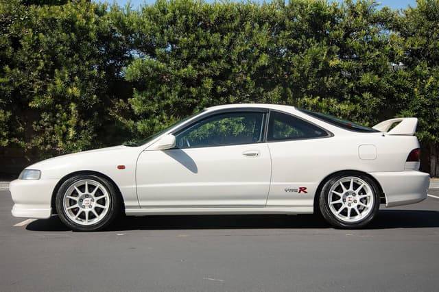 1999 Honda Integra JDM car for sale — photo 4 of 10