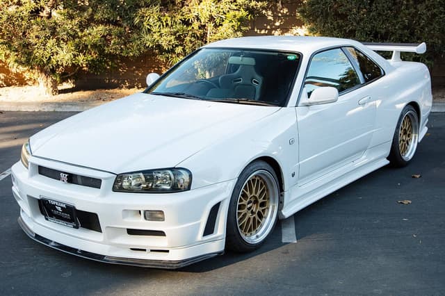 1999 Nissan Skyline JDM car for sale — photo 2 of 10