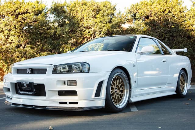 1999 Nissan Skyline JDM car for sale — photo 3 of 10