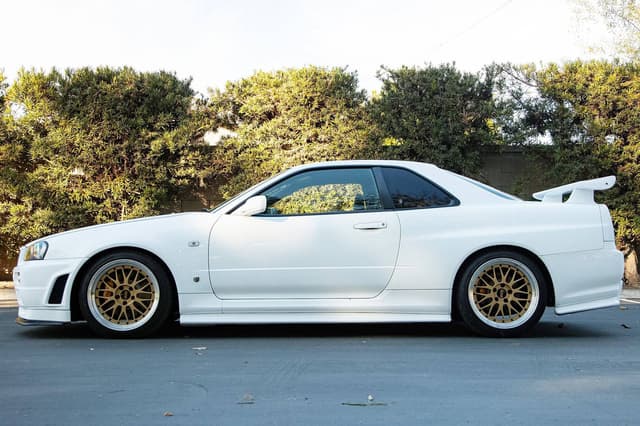 1999 Nissan Skyline JDM car for sale — photo 5 of 10