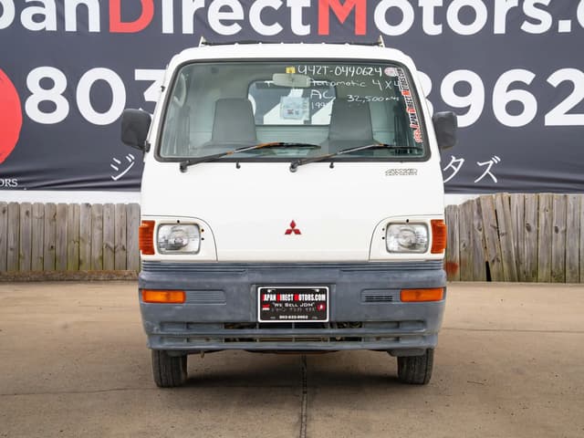 1997 Mitsubishi Minicab JDM car for sale — photo 4 of 10