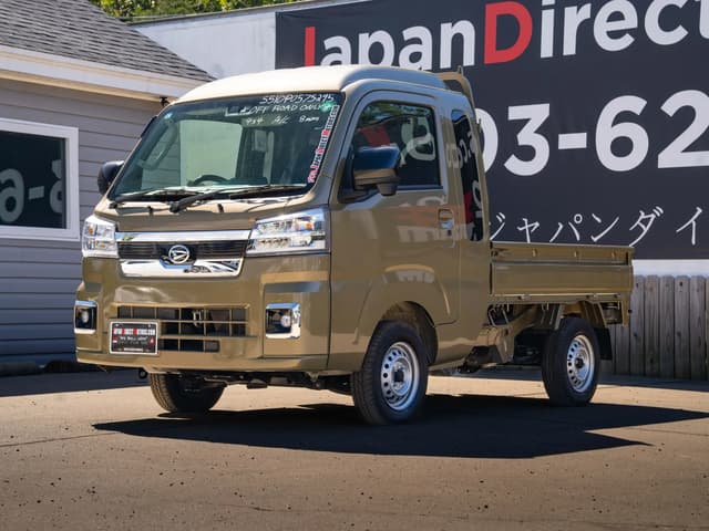 Daihatsu Hijet JDM car for sale — photo 3 of 10