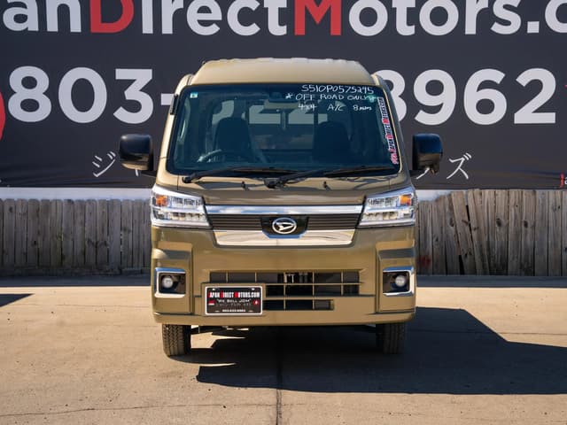 Daihatsu Hijet JDM car for sale — photo 4 of 10