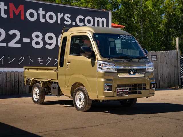 Daihatsu Hijet JDM car for sale — photo 5 of 10