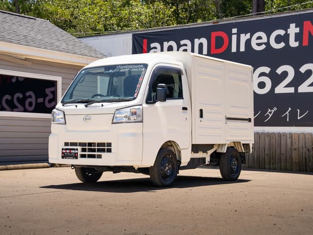 Daihatsu Hijet JDM car for sale — photo 3 of 10
