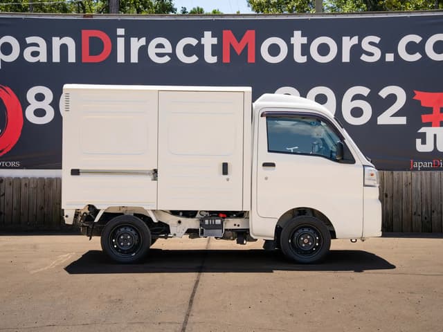 Daihatsu Hijet JDM car for sale — photo 6 of 10