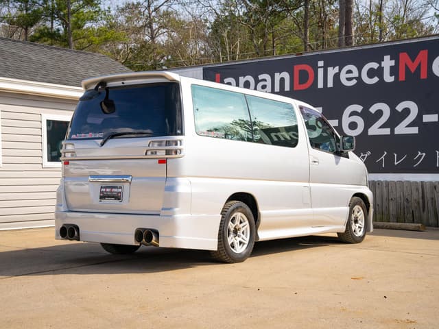 1998 Nissan Elgrand JDM car for sale — photo 7 of 10