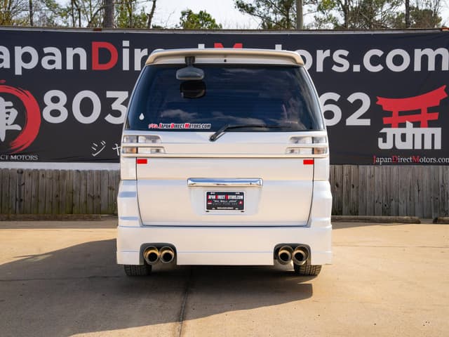 1998 Nissan Elgrand JDM car for sale — photo 8 of 10