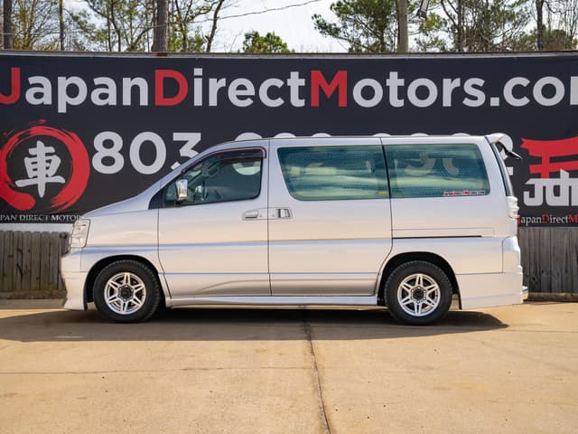 1998 Nissan Elgrand JDM car for sale — photo 10 of 10