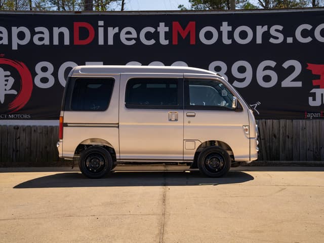 Daihatsu Hijet JDM car for sale — photo 5 of 10
