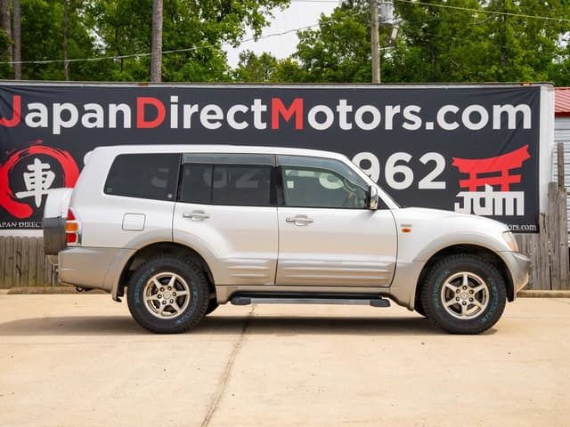 2000 Mitsubishi Pajero JDM car for sale — photo 6 of 10