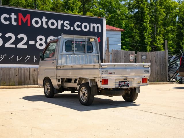 2001 Daihatsu Hijet JDM car for sale — photo 9 of 10