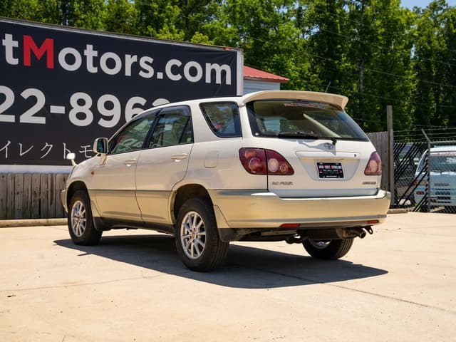 1999 Toyota Harrier JDM car for sale — photo 9 of 10